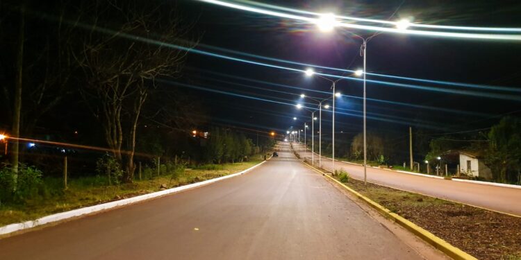 Así quedaron las nuevas luminarias sobre la Avenida Córdoba
