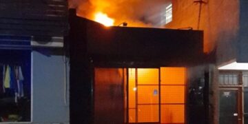 Un incendio destruyó un local comercial en Eldorado