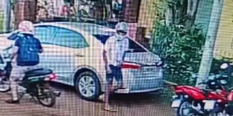 Robaron una moto y quedó filmado el momento