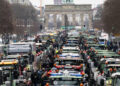 Tractorazo en Alemania: agricultores protestaron por quita de subsidios al diésel agrícola