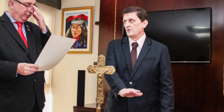 Passalacqua puso en funciones al nuevo gabinete del Ejecutivo Provincial