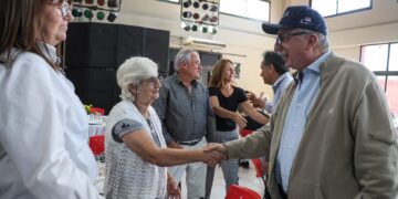El Gobernador de Misiones, Hugo Passalacqua participó del almuerzo con pioneros por el aniversario de Montecarlo y reconoció a quienes abrieron camino en la provincia