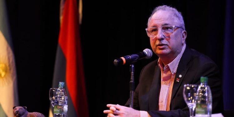 Passalacqua destacó el regreso a Misiones de la histórica imprenta jesuítico-guaraní: “Es un objeto mágico que hace 250 años estaba esperando volver”